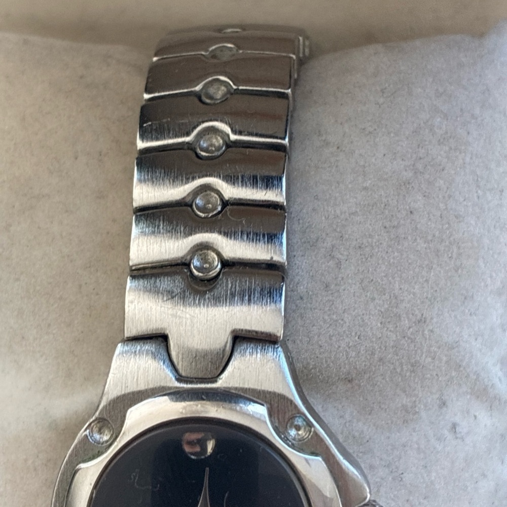 Movado Women's 24mm Quartz T4A4028K Watch New Battery Installed! - Picture 4 of 6